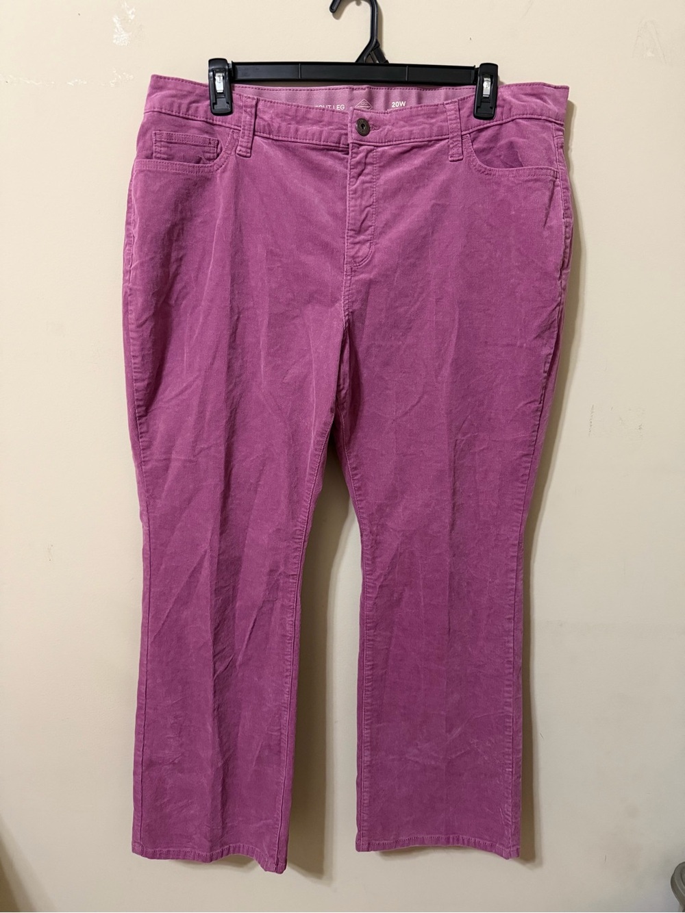 St John’s Bay women’s plus 20w Magenta Straight-Leg micro corduroy Jeans nwot